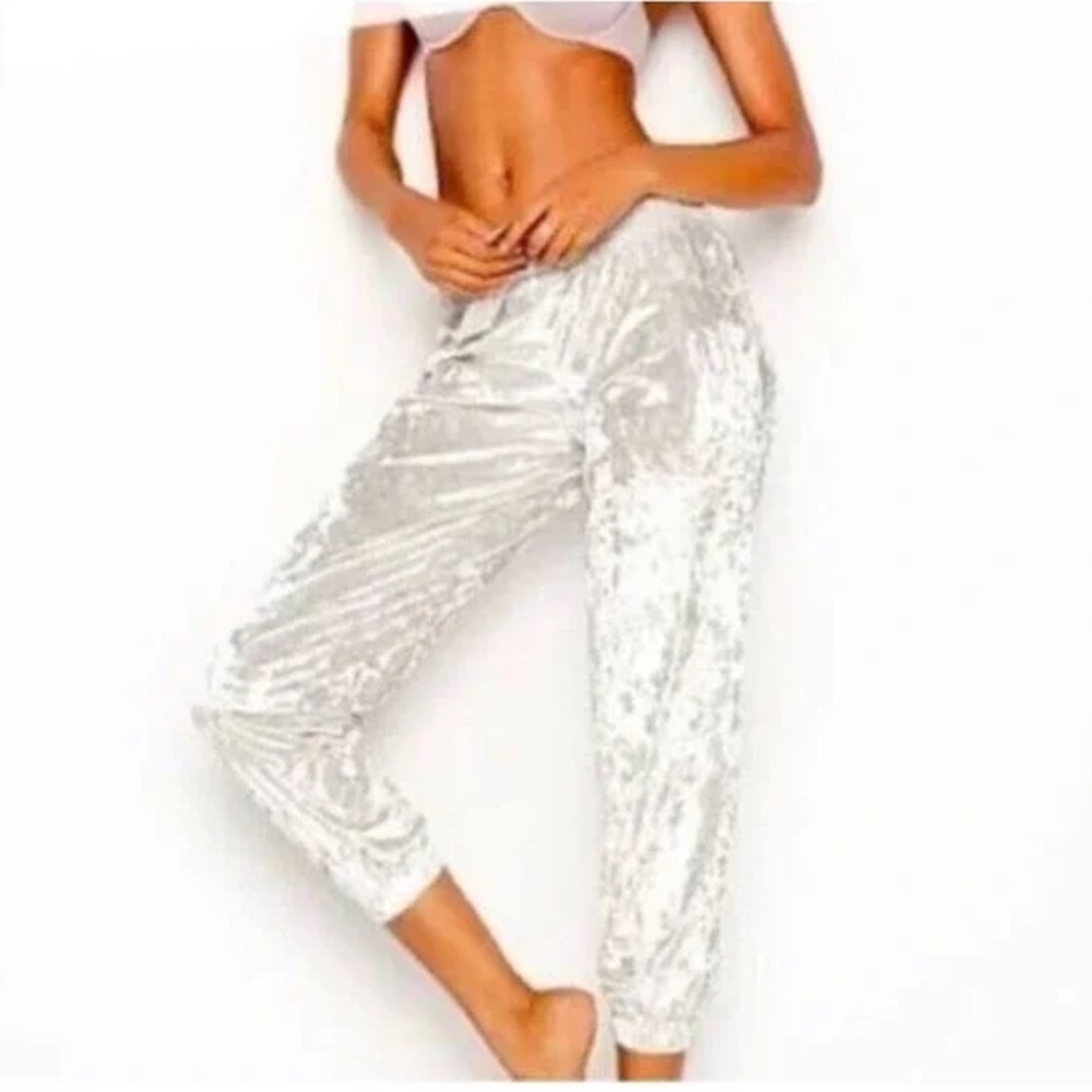 NWOT Victorias Secret Velour Jogger in Grey